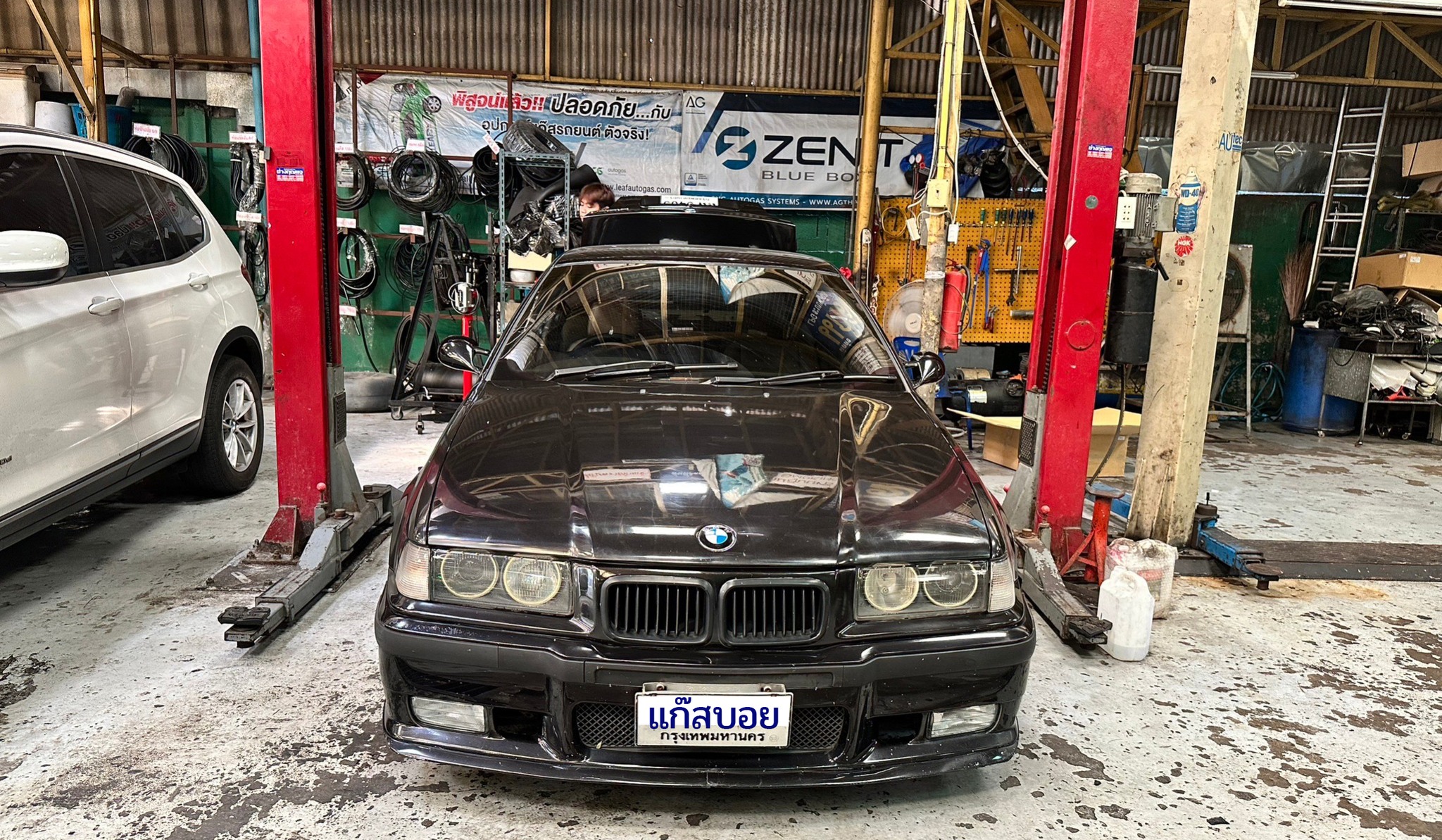 BMW S3 01